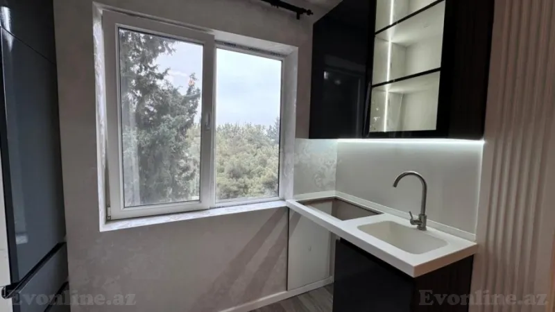 Satılır 2 otaqlı Mənzil Köhnə tikili 40 m² 7-ci mikrorayon - şəkil 4