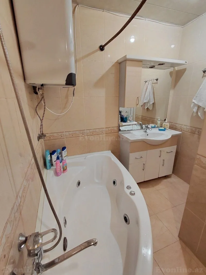 Satılır 4 otaqlı Mənzil Köhnə tikili 80 m² Həzi Aslanov - şəkil 29