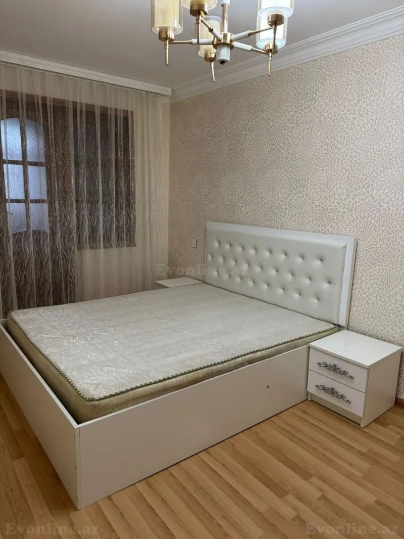 Kirayə verilir 4 otaqlı Mənzil Köhnə tikili 110 m² Neftçilər m. - şəkil 3