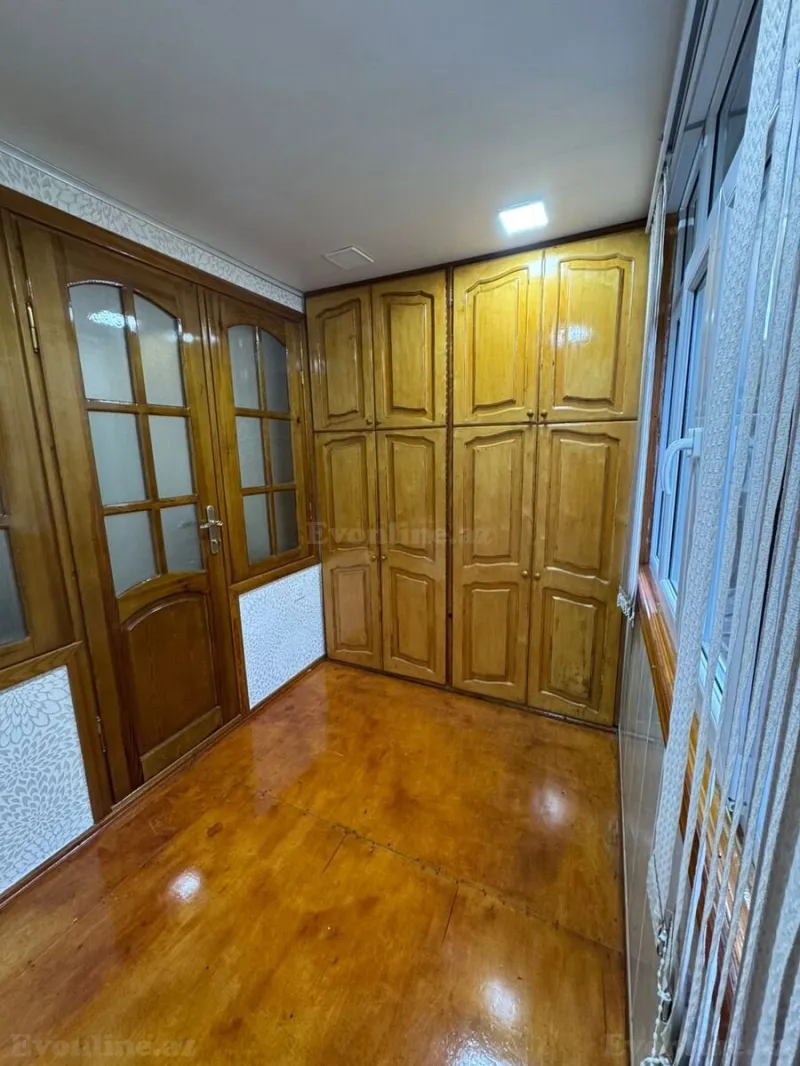 Kirayə verilir 4 otaqlı Mənzil Köhnə tikili 110 m² Neftçilər m. - şəkil 4