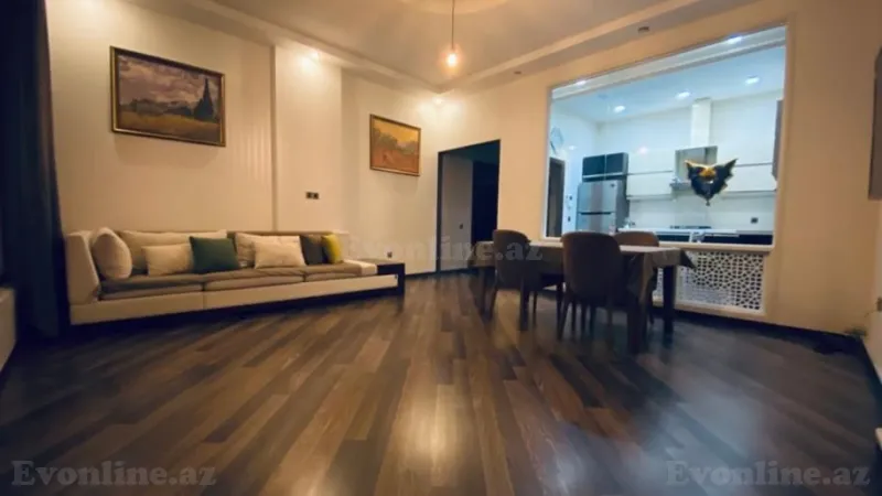 Kirayə verilir 3 otaqlı Mənzil Yeni tikili 130 m² İnşaatçılar m. - şəkil 2