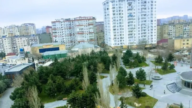 Satılır 3 otaqlı Mənzil Köhnə tikili 85 m² Yeni Yasamal - şəkil 2