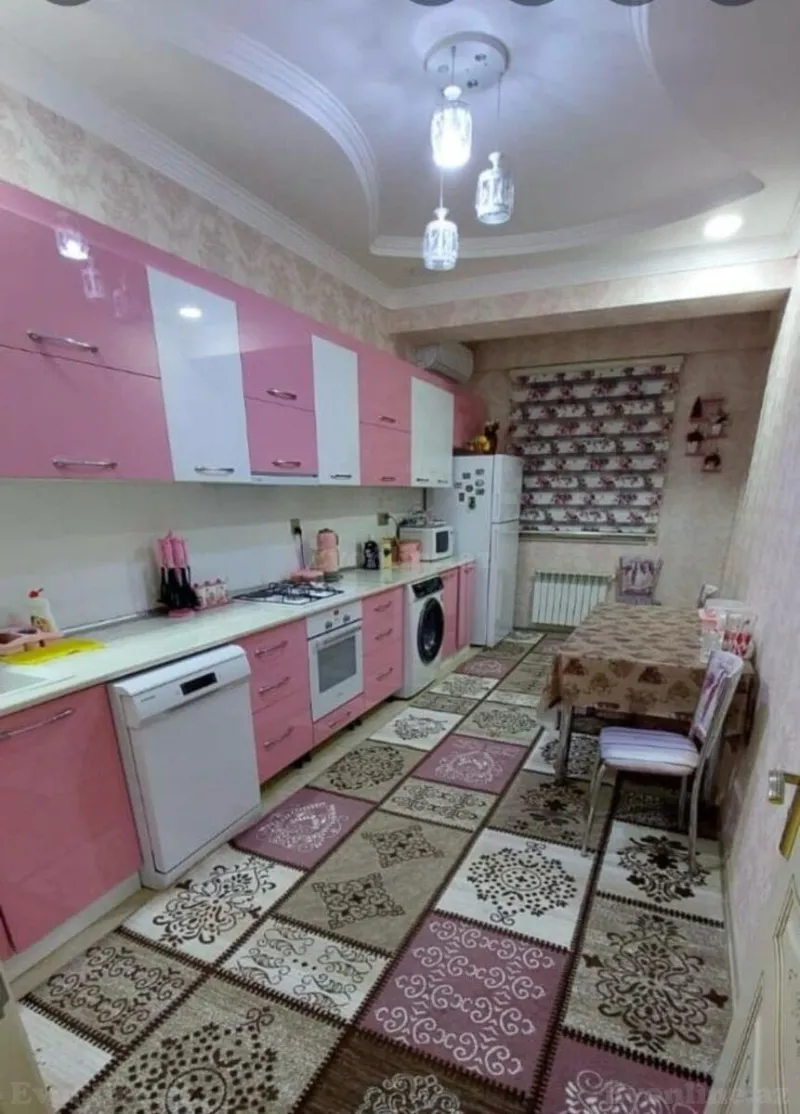 Satılır 3 otaqlı Mənzil Yeni tikili 140 m² İnşaatçılar m. - şəkil 6