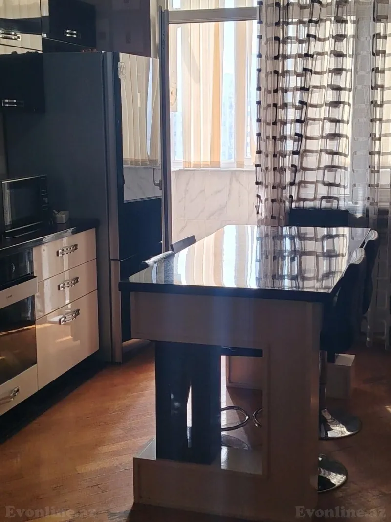 Kirayə verilir 2 otaqlı Mənzil Yeni tikili 100 m² Xətai r. - şəkil 12