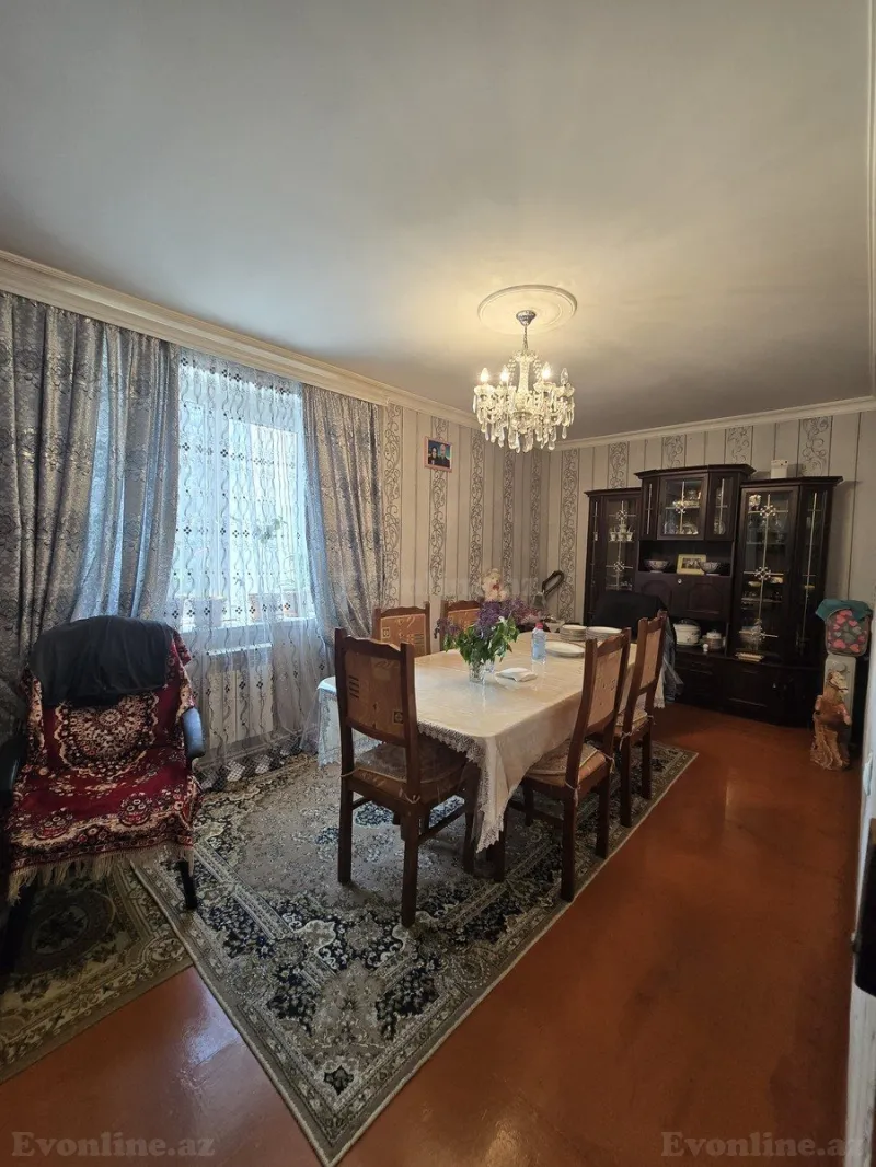 4 otaqlı Mənzil 110 m² Nizami m. Satılır
