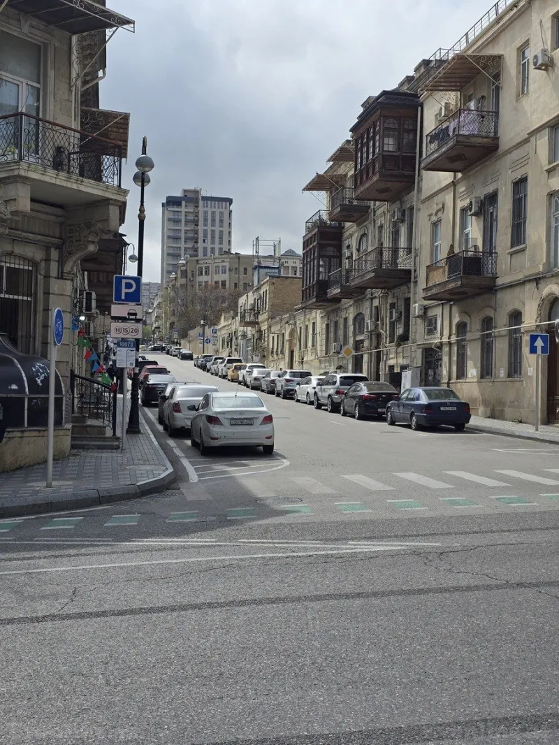 Satılır 4 otaqlı Mənzil Köhnə tikili 110 m² Nizami m. - şəkil 5