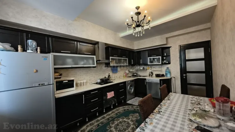 Satılır 4 otaqlı Mənzil Yeni tikili 164 m² Badamdar - şəkil 24