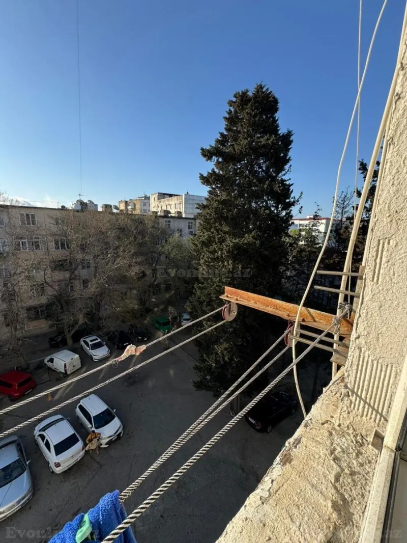 Satılır 3 otaqlı Mənzil Köhnə tikili 60 m² 1-ci mikrorayon - şəkil 2