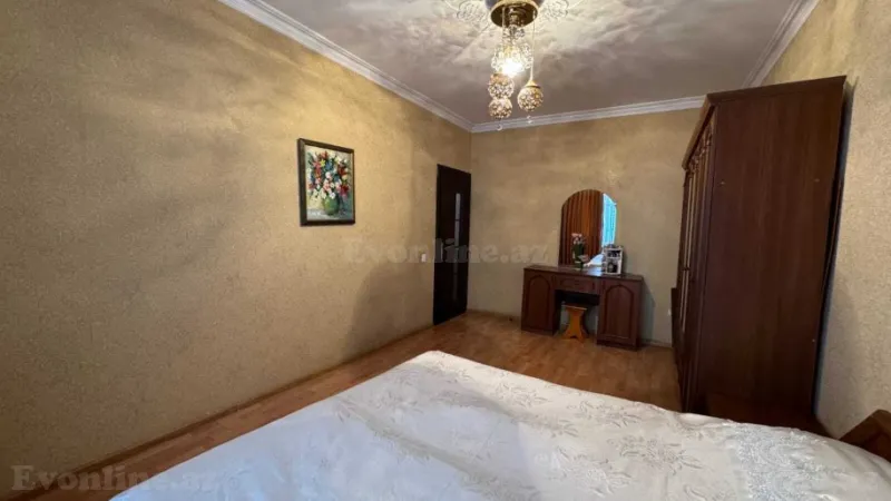 Satılır 3 otaqlı Mənzil Köhnə tikili 85 m² 8-ci mikrorayon - şəkil 2