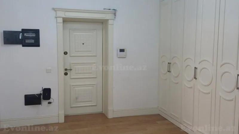 Kirayə verilir 3 otaqlı Mənzil Yeni tikili 145 m² Nəsimi r. - şəkil 3