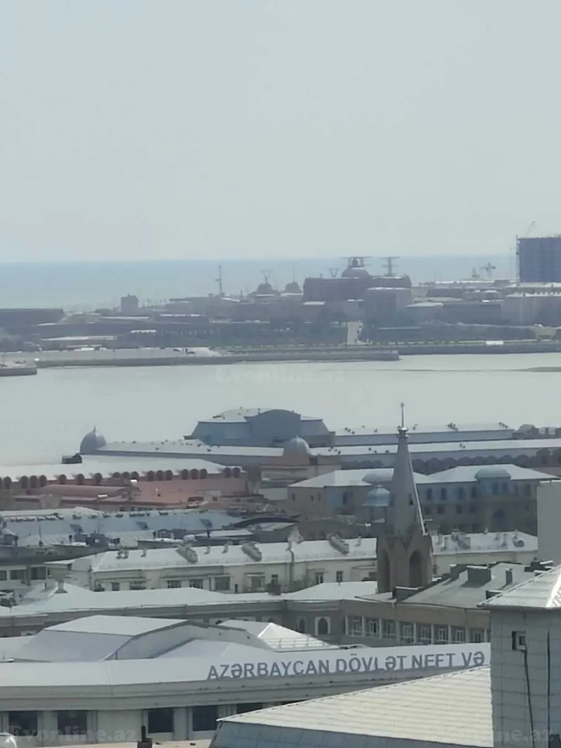 Satılır 3 otaqlı Mənzil Yeni tikili 144 m² 28 May m. - şəkil 3