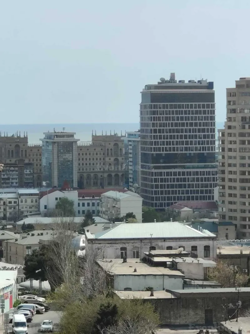 Satılır 3 otaqlı Mənzil Yeni tikili 144 m² 28 May m. - şəkil 4