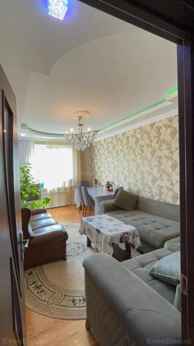 Satılır 5 otaqlı Mənzil Köhnə tikili 100 m² Həzi Aslanov