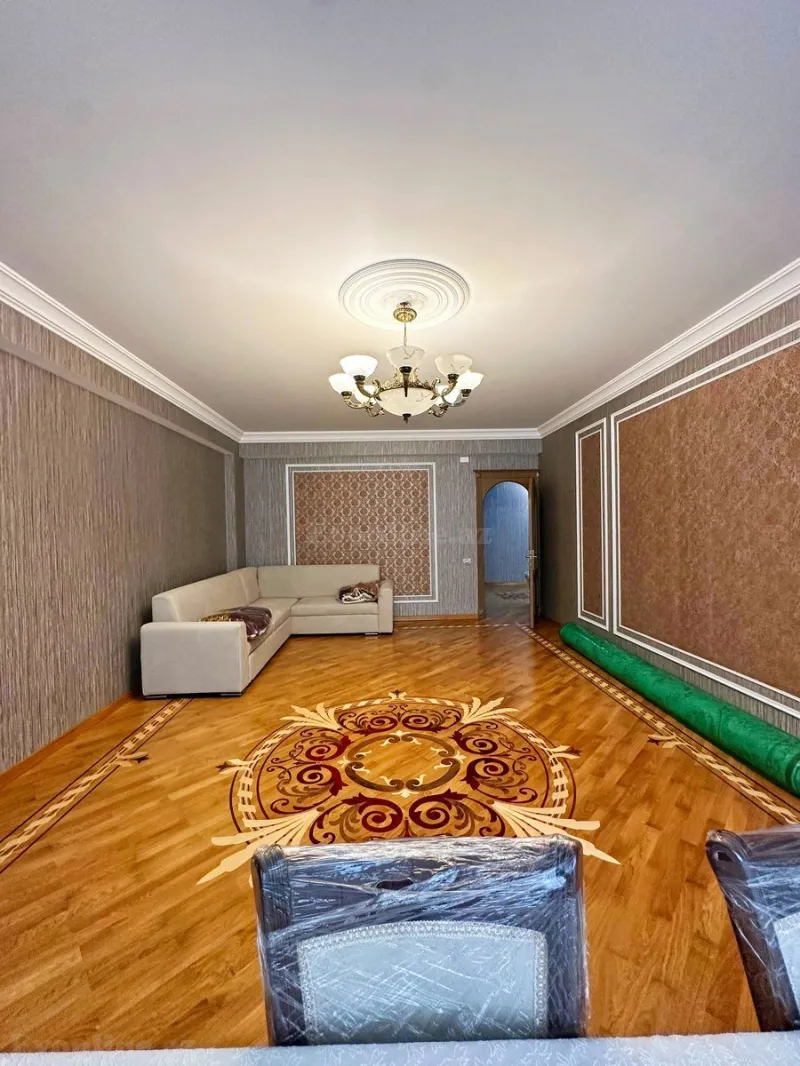 Kirayə verilir 4 otaqlı Mənzil Yeni tikili 200 m² Xətai m. - şəkil 2