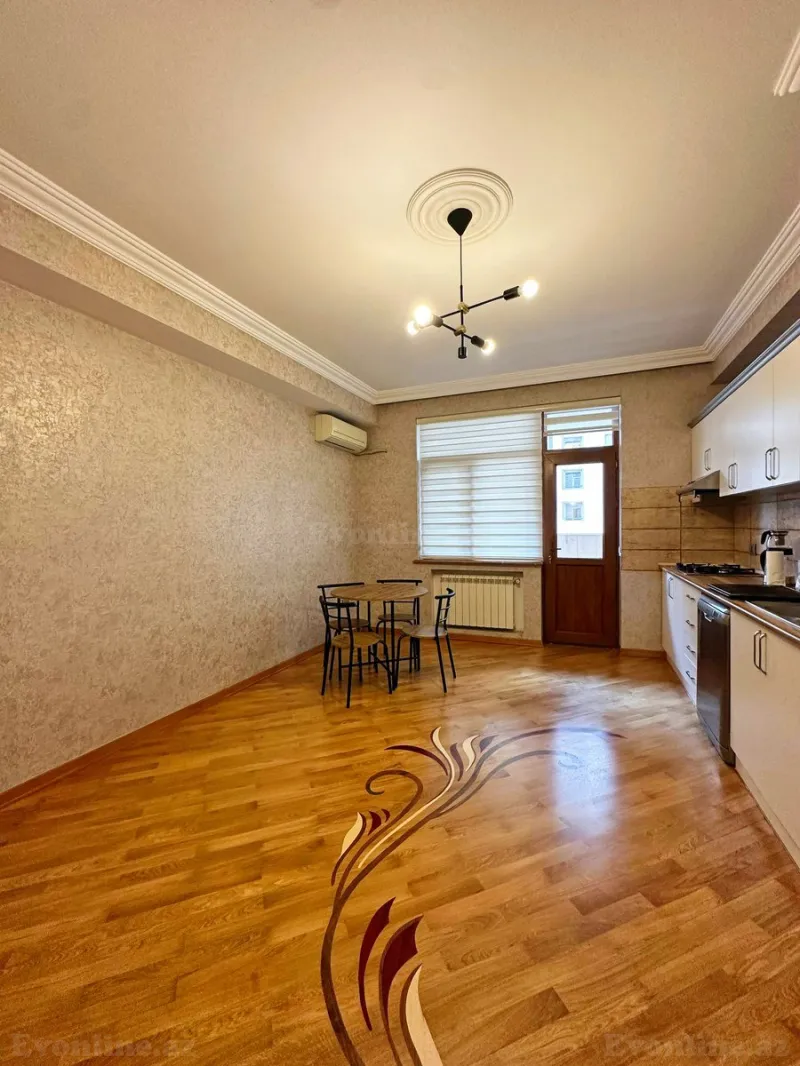 Kirayə verilir 4 otaqlı Mənzil Yeni tikili 200 m² Xətai m. - şəkil 12