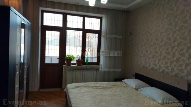 Satılır 2 otaqlı Mənzil Köhnə tikili 65 m² Nərimanov r. - şəkil 2
