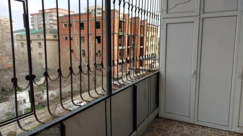 Satılır 2 otaqlı Mənzil Köhnə tikili 65 m² Nərimanov r. - şəkil 6