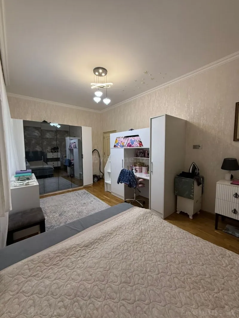 Satılır 2 otaqlı Mənzil Yeni tikili 70 m² Yasamal - şəkil 5