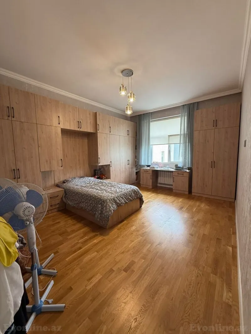 4 otaqlı Mənzil 154 m² Yasamal Satılır