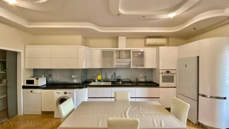 Kirayə verilir 3 otaqlı Mənzil Yeni tikili 145 m² Xətai m. - şəkil 9