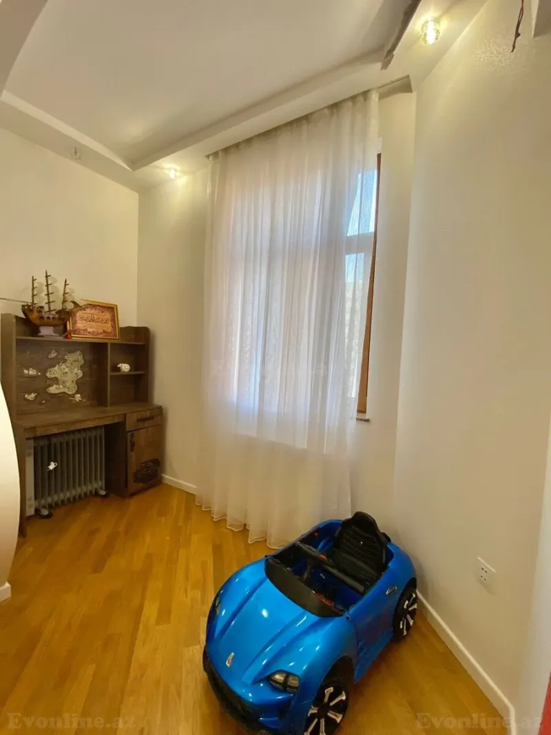 Kirayə verilir 3 otaqlı Mənzil Yeni tikili 145 m² Xətai m. - şəkil 19