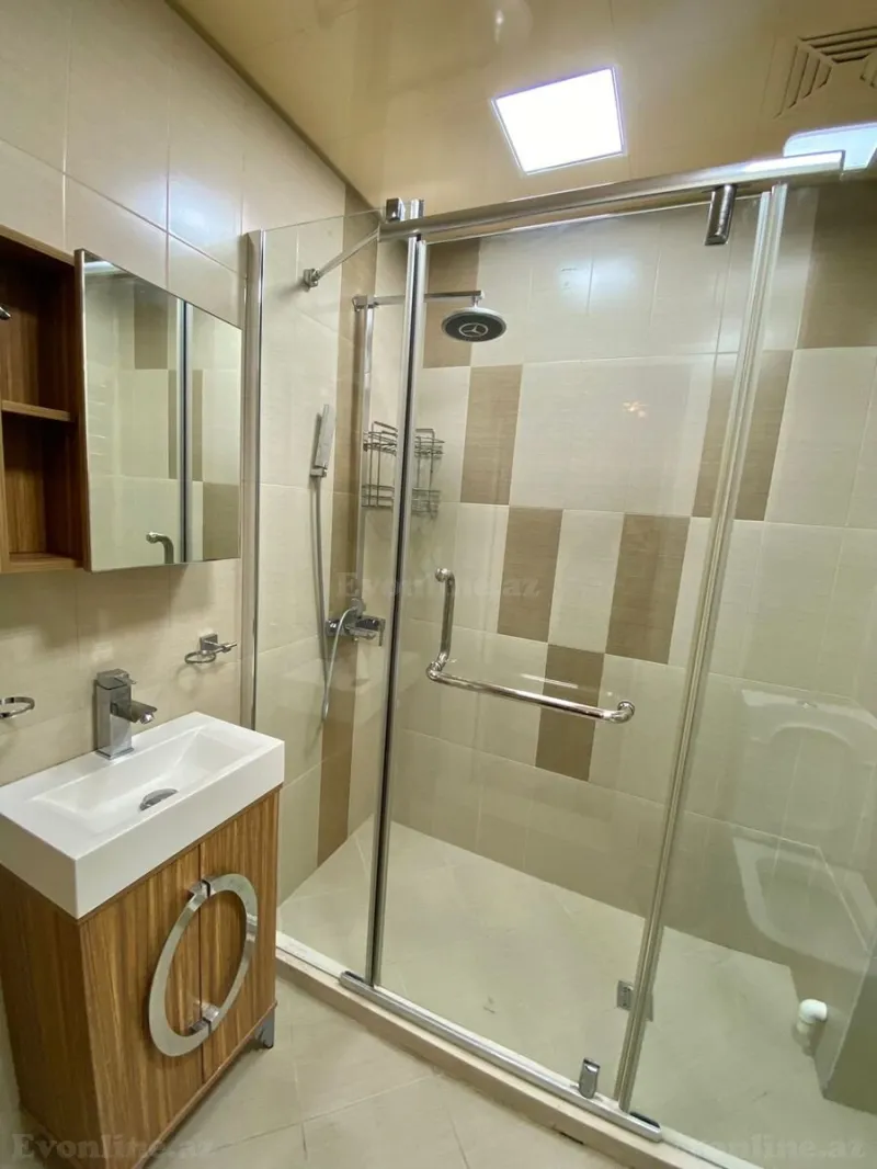 Kirayə verilir 3 otaqlı Mənzil Yeni tikili 145 m² Xətai m. - şəkil 23