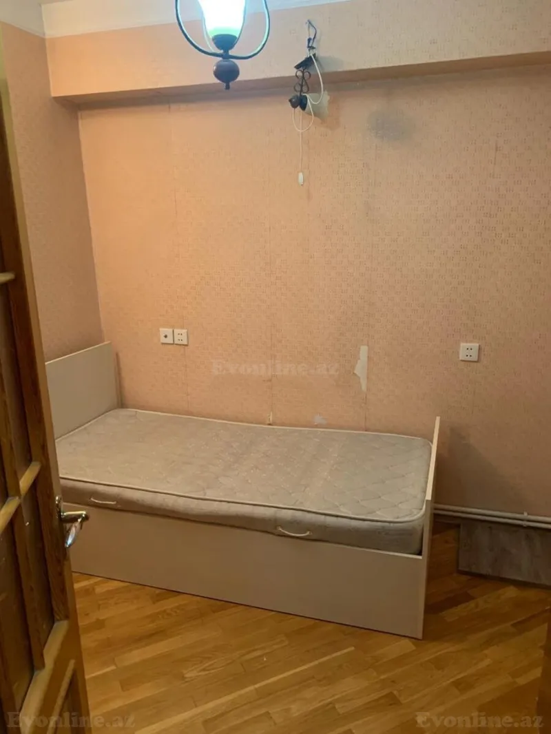 Kirayə verilir 2 otaqlı Mənzil Köhnə tikili 45 m² İnşaatçılar m. - şəkil 4