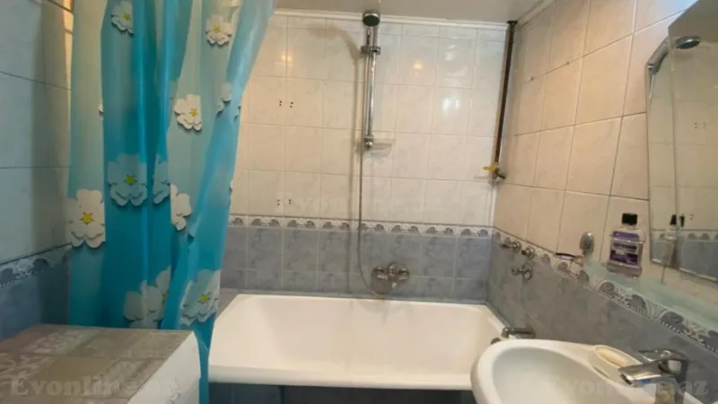 Kirayə verilir 2 otaqlı Mənzil Köhnə tikili 45 m² İnşaatçılar m. - şəkil 7