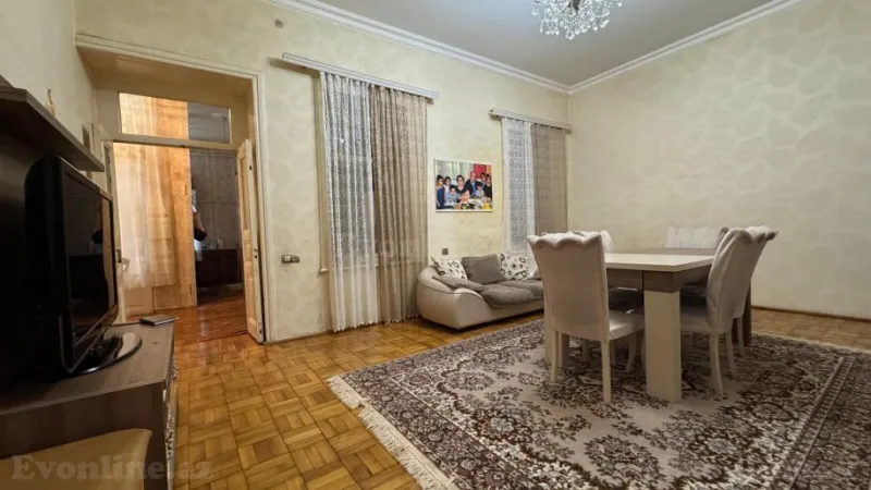 Satılır 3 otaqlı Mənzil Köhnə tikili 84 m² Sahil m. - şəkil 3