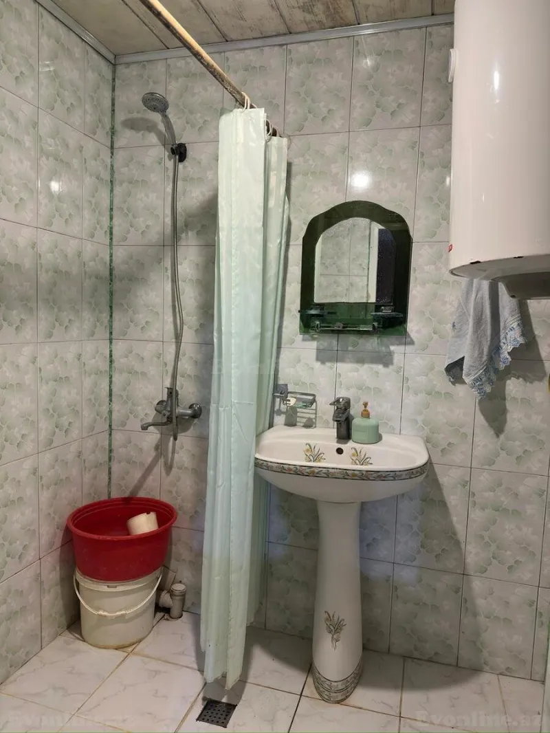 Satılır 3 otaqlı Mənzil Köhnə tikili 75 m² Qaraçuxur - şəkil 13