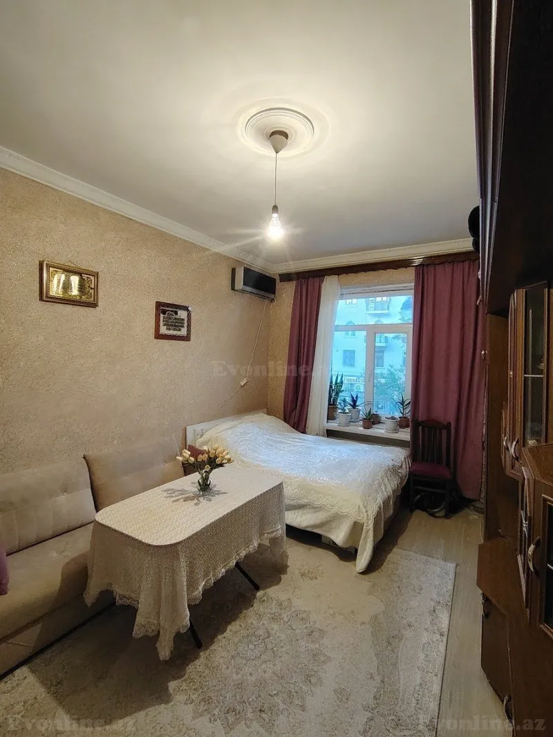 Satılır 1 otaqlı Mənzil Köhnə tikili 35 m² Elmlər Akademiyası m. - şəkil 2