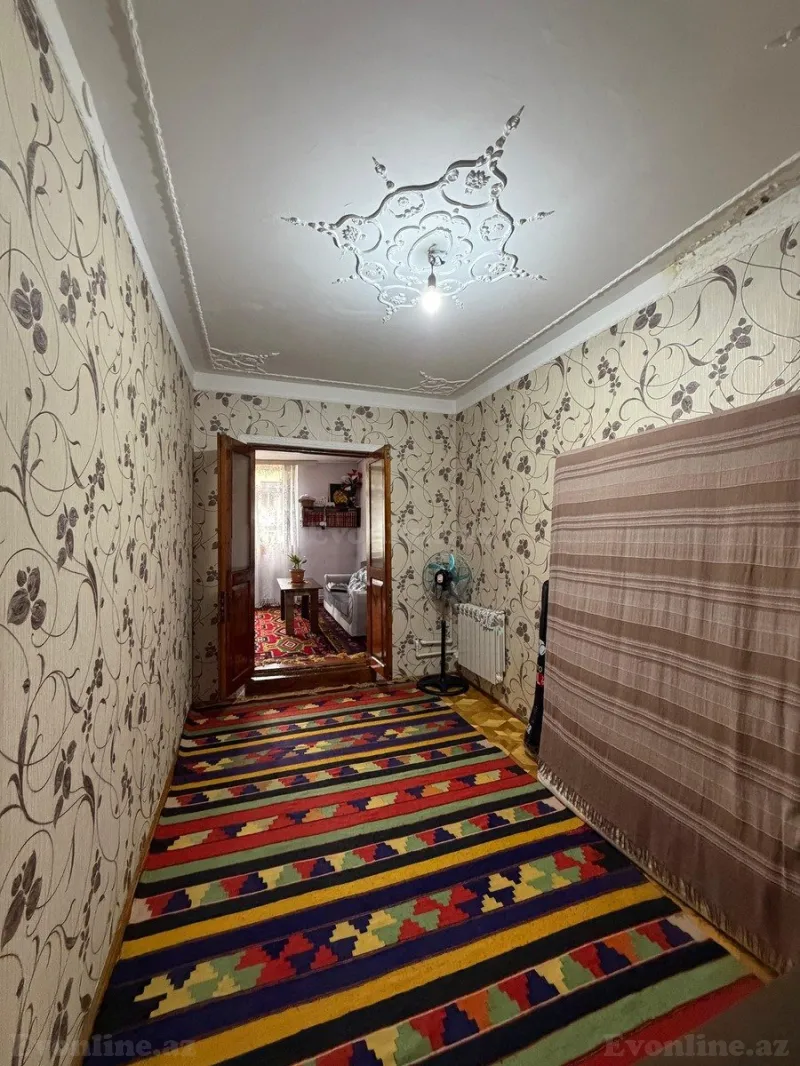 Satılır 4 otaqlı Mənzil Köhnə tikili 100 m² 5-ci mikrorayon - şəkil 2