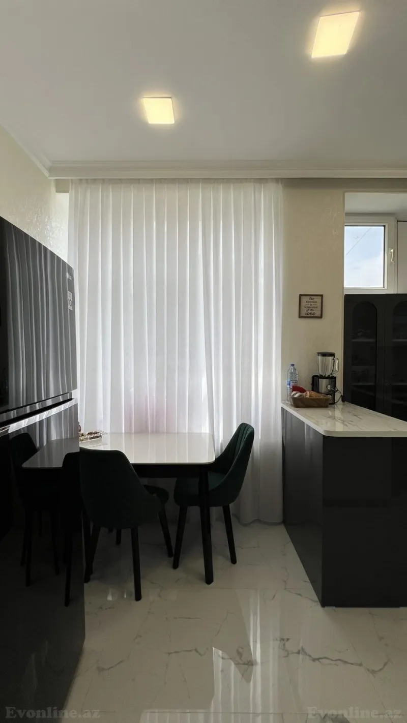 Satılır 2 otaqlı Mənzil Köhnə tikili 70 m² İçərişəhər m. - şəkil 23