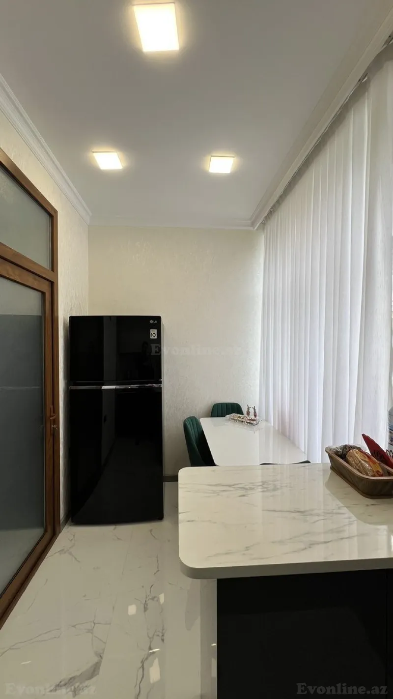 Satılır 2 otaqlı Mənzil Köhnə tikili 70 m² İçərişəhər m. - şəkil 24