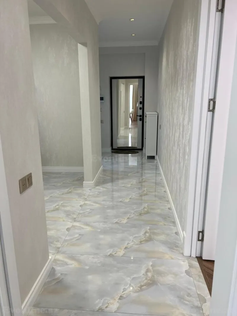 Kirayə verilir 2 otaqlı Mənzil Yeni tikili 74 m² Nərimanov r. - şəkil 17
