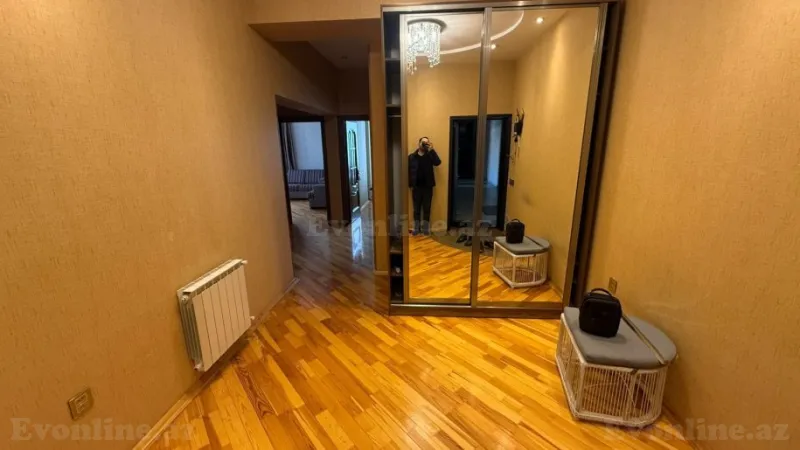 Kirayə verilir 2 otaqlı Mənzil Yeni tikili 98 m² Həzi Aslanov m. - şəkil 3