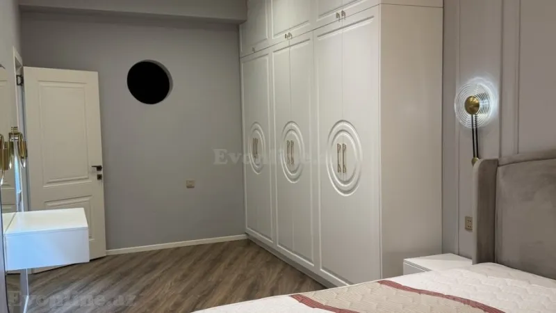 Kirayə verilir 3 otaqlı Mənzil Yeni tikili 95 m² Gənclik m. - şəkil 9