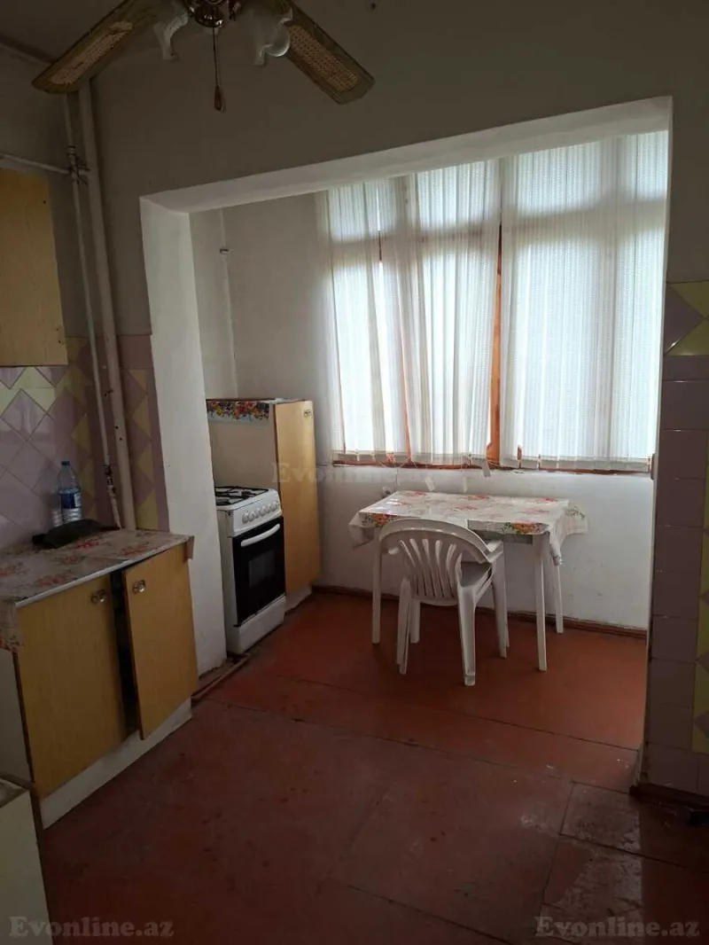 Kirayə verilir 2 otaqlı Mənzil Köhnə tikili 60 m² 9-cu mikrorayon - şəkil 4