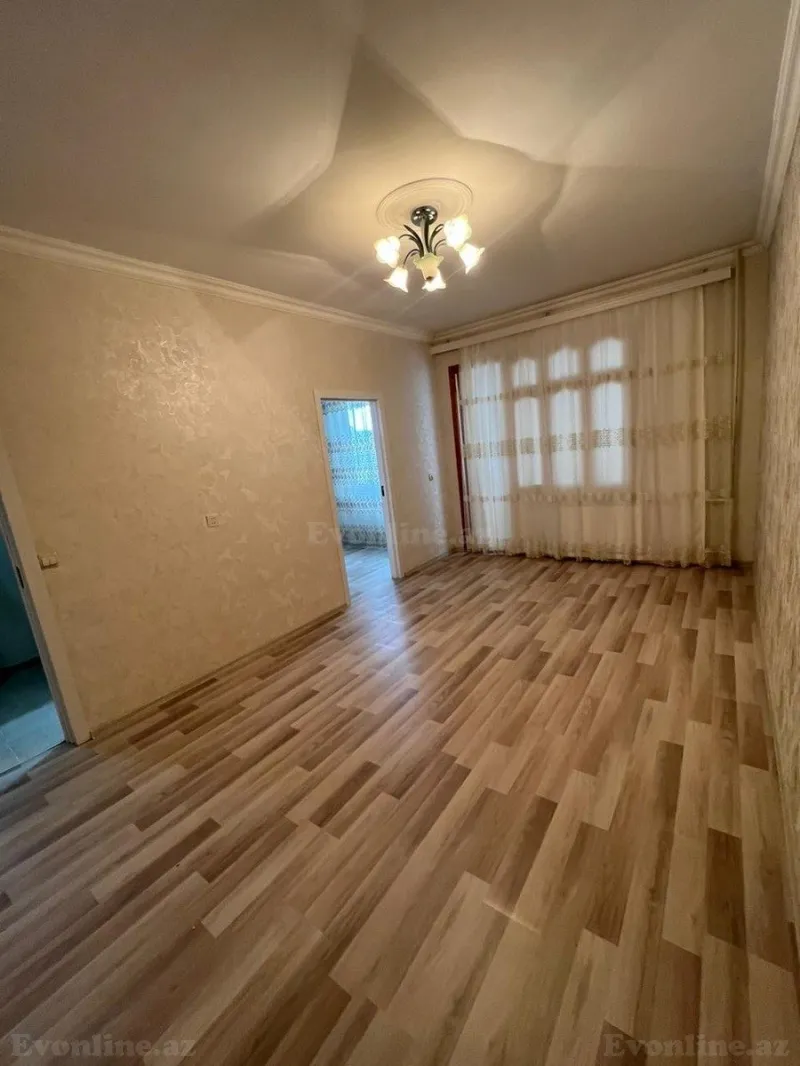 Satılır 2 otaqlı Mənzil Köhnə tikili 45 m² 4-cü mikrorayon - şəkil 3