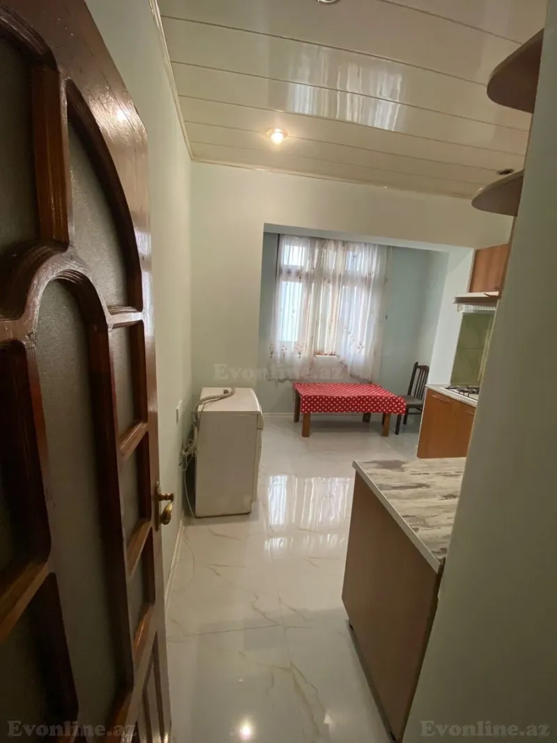 Satılır 2 otaqlı Mənzil Köhnə tikili 70 m² Yasamal - şəkil 5