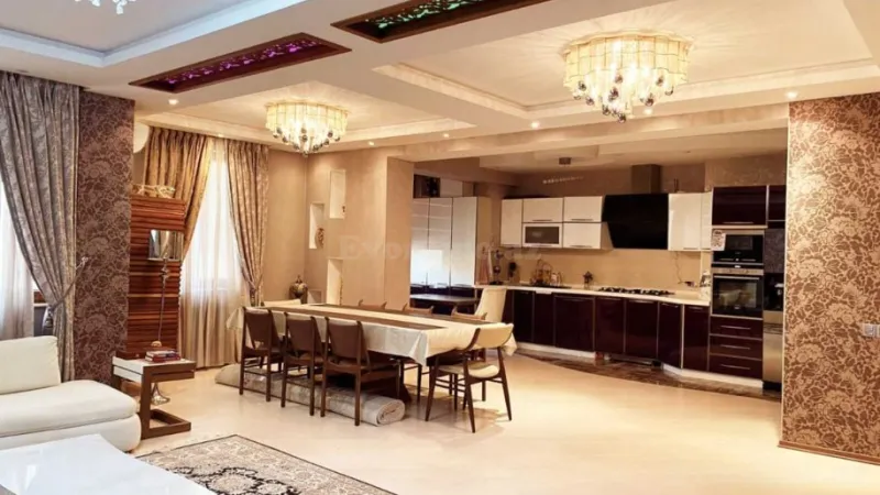 4 otaqlı Mənzil 167 m² 9-cu mikrorayon Satılır