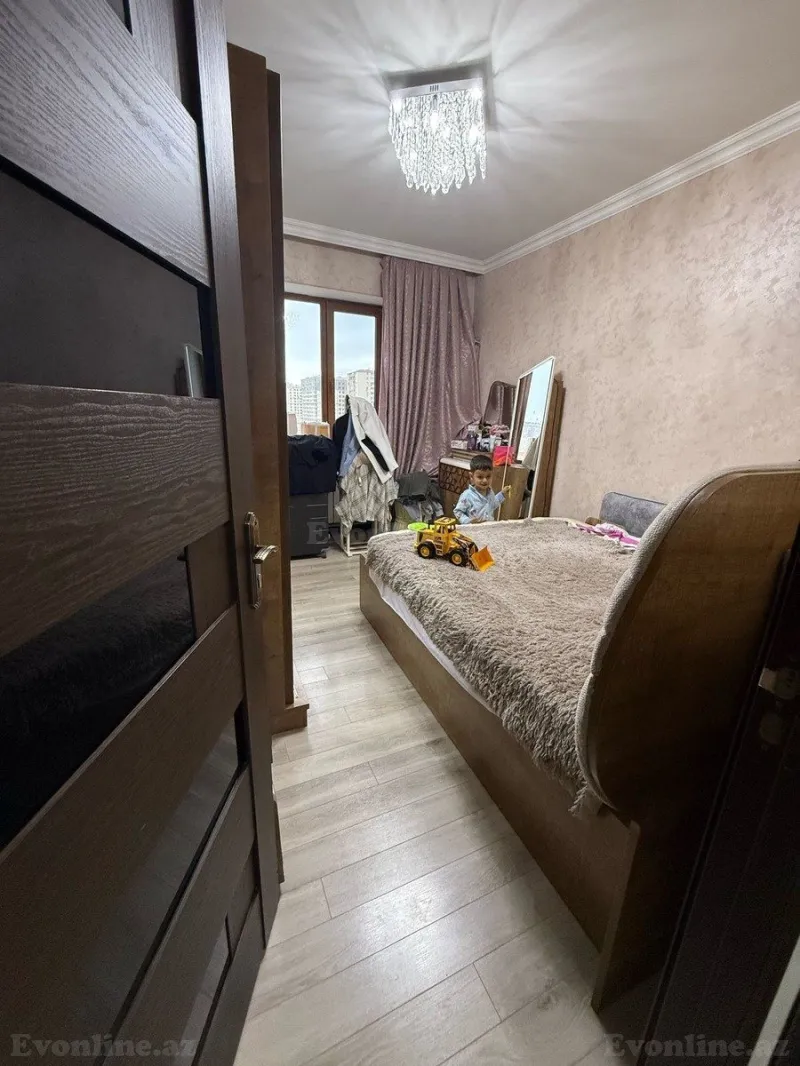 Satılır 3 otaqlı Mənzil Köhnə tikili 72 m² Yasamal - şəkil 4