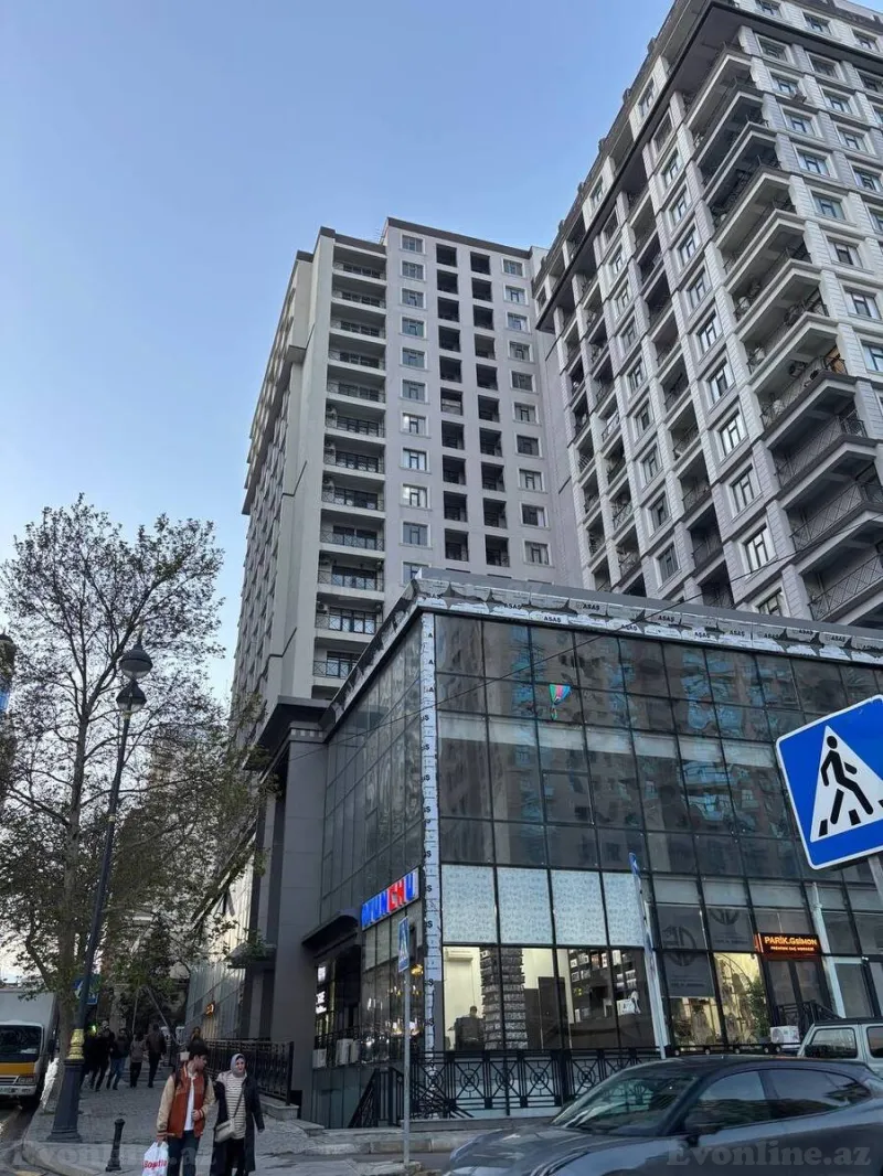 Satılır 3 otaqlı Mənzil Yeni tikili 80 m² 28 May m. - şəkil 2