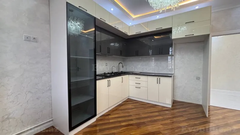 Satılır 3 otaqlı Mənzil Yeni tikili 80 m² 28 May m. - şəkil 11