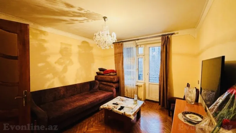 Satılır 2 otaqlı Mənzil Köhnə tikili 55 m² Yasamal r. - şəkil 3