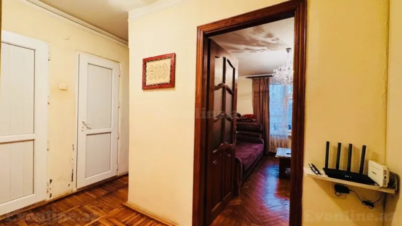 Satılır 2 otaqlı Mənzil Köhnə tikili 55 m² Yasamal r. - şəkil 5