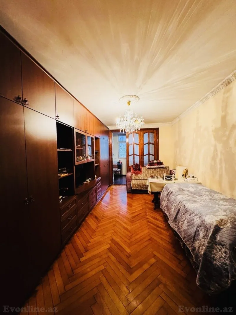 Satılır 2 otaqlı Mənzil Köhnə tikili 55 m² Yasamal r. - şəkil 6