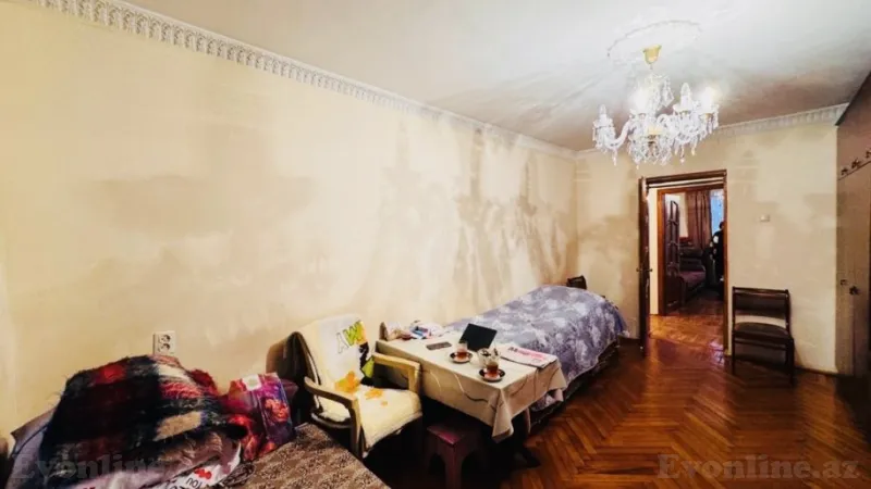 Satılır 2 otaqlı Mənzil Köhnə tikili 55 m² Yasamal r. - şəkil 7