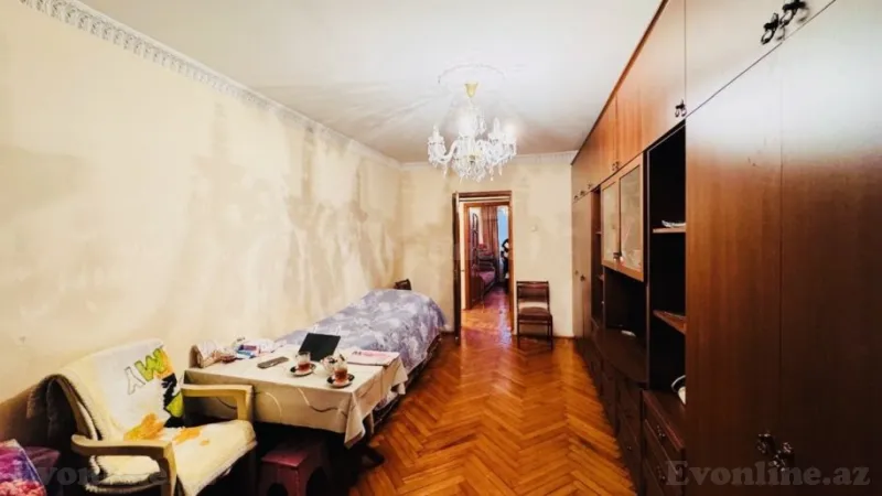 Satılır 2 otaqlı Mənzil Köhnə tikili 55 m² Yasamal r. - şəkil 8