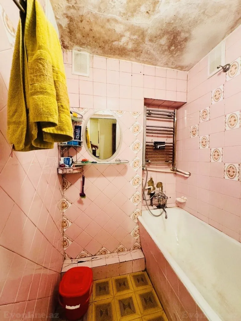 Satılır 2 otaqlı Mənzil Köhnə tikili 55 m² Yasamal r. - şəkil 14